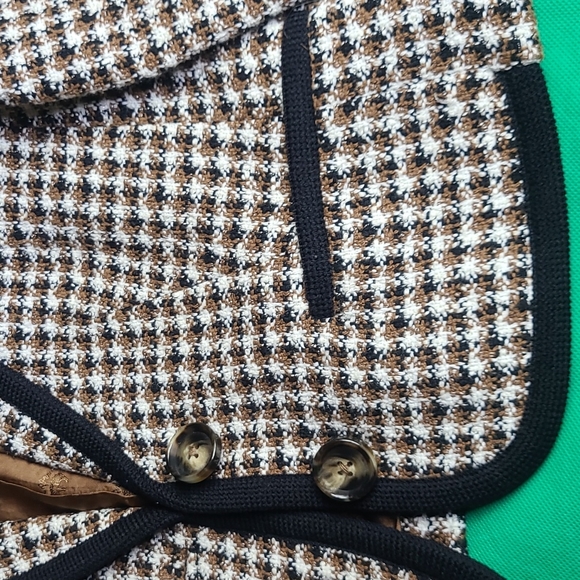 Ladies Brooks Brothers Skirt Suit - Picture 8 of 13